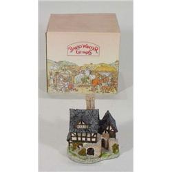 Boxed David Winter 'The Bakehouse', 12cm high…