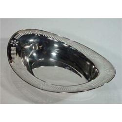 Pierced oval silver plated bread basket, 28cm in length…