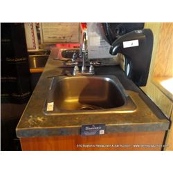 STAINLESS SINK