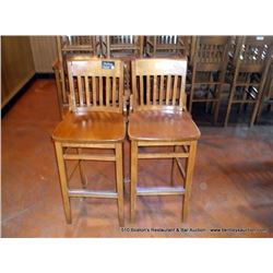 LOT: WOOD BARSTOOLS 2X THE MONEY