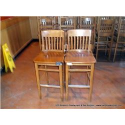 LOT: WOOD BARSTOOLS 2X THE MONEY