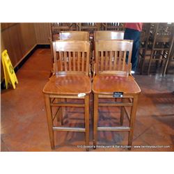 LOT: WOOD BARSTOOLS 4X THE MONEY
