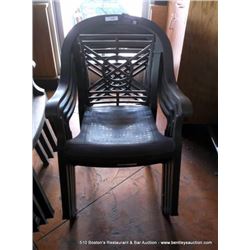 LOT: OUTDOOR PATIO PLASTIC CHAIRS 4X MONEY
