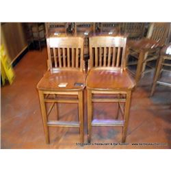 LOT: WOOD BARSTOOLS 2X THE MONEY