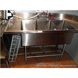 3-SINK STAINLESS STEEL SINK
