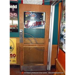BOSTON'S – THE GOURMENT PIZZA WORD AND GLASS DOOR