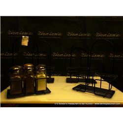 LOT: CONDIMENT RACKS 4X THE MONEY
