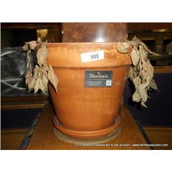 CLAY POT