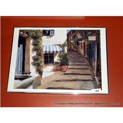 H AUHAM LYAN BISTRO PRINT