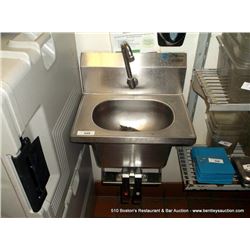 STAINLESS SINK