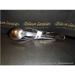 LOT: WHISKS, SPOON 3X MONEY