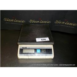 TANITA KD-200 DIGITAL SCALE