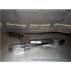 LOT: KNIVES 3X MONEY