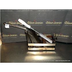 LOT: COOKING UTENSILS 3X MONEY