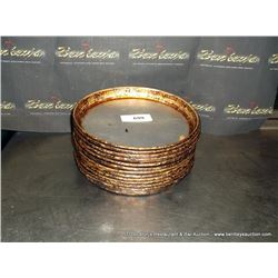 LOT: 10" PIZZA PANS 12X MONEY