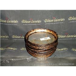 LOT: 8" PIZZA PANS 9X MONEY