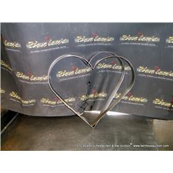 LOT: VALLEY METAL HEART SHAPED DESIGN 2X MONEY