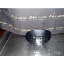 LOT: BLACK BASKETS 5X MONEY