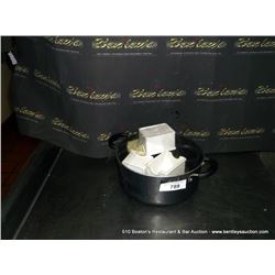PAN W/ HOLDERS
