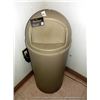 Image 1 : WASTEBASKET