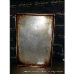 LOT: SHEET PANS 5X MONEY