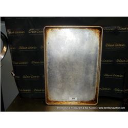 LOT: SHEET PANS 6X MONEY