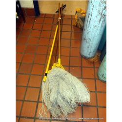 LOT: MOPS 3X MONEY