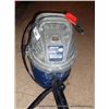 Image 1 : SHOP VAC HANG UP