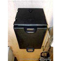 ----->PULLED BY LANDLORD<----- CAMBRO FOOD WARMER