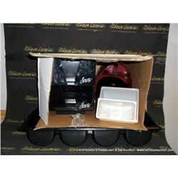 BOX: BAR HOLDERS