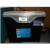 Image 1 : STAPLES LETTER SIZE PORTABLE FILE TOTE