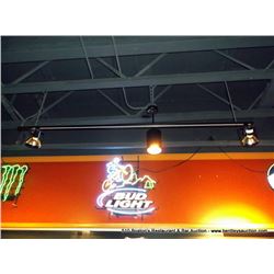LOT: TRACK LIGHTING 3X MONEY
