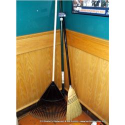 LOT: RAKES, BROOM 3X MONEY