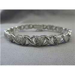 3/4 CT Diamond studded heart design bracelet