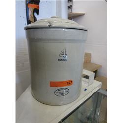 4 Gallon Medalta crock with lid