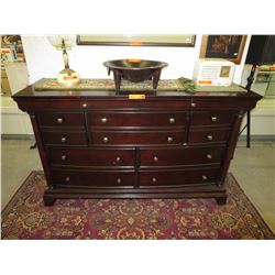 NEW - 7 Drawer dresser