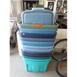 12 Rubbermaid totes with lids