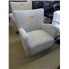 Image 1 : NEW - Upholstered Side Chair