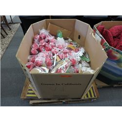 Skid of small keepsake boxes
