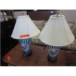2 Table lamps with glazed ceramic bases