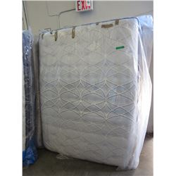 NEW - Queen Size Memory Foam Mattress
