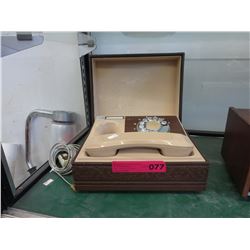 Vintage BC Tel executive desk phone