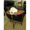 Image 1 : Vintage - Wood half moon accent table