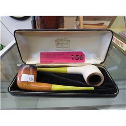 Pair of Meerschaum pipes with original case