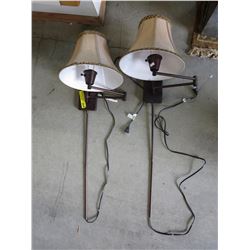 2 Wall mounted reading lights