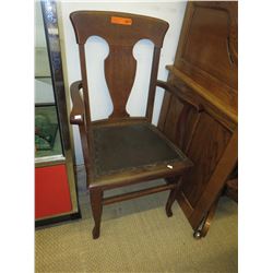 Vintage Oak Canadiana T-Back chair
