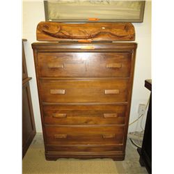 Vintage solid wood 5 drawer dresser