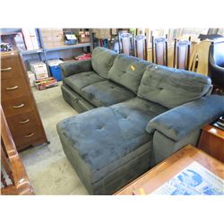 Green Microfiber Sectional with Pull Out Bed