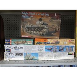 Vintage tank & boat models