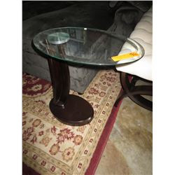 NEW - Oval glass top side table
